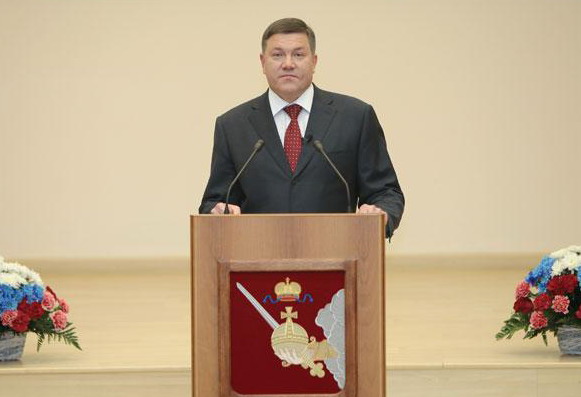 Губернатор области Олег Кувшинников выступил перед общественностью с отчетом об итогах работы за 2012 год (ВИДЕО)