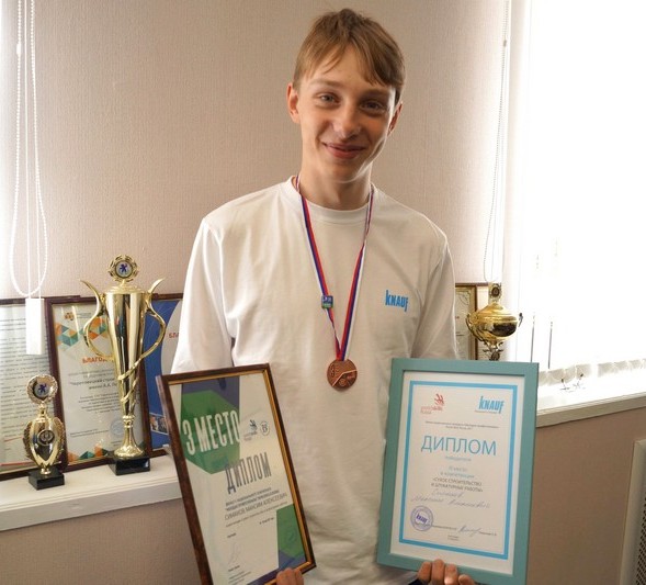 Максим Симаков завоевал третье место в национальном чемпионате «Молодые профессионалы» (Worldskills Russia)