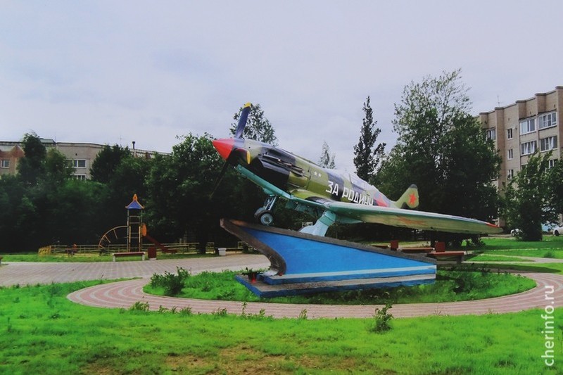 В сквере в Зашекснинском районе планируют установить модель самолета летчика Годовикова