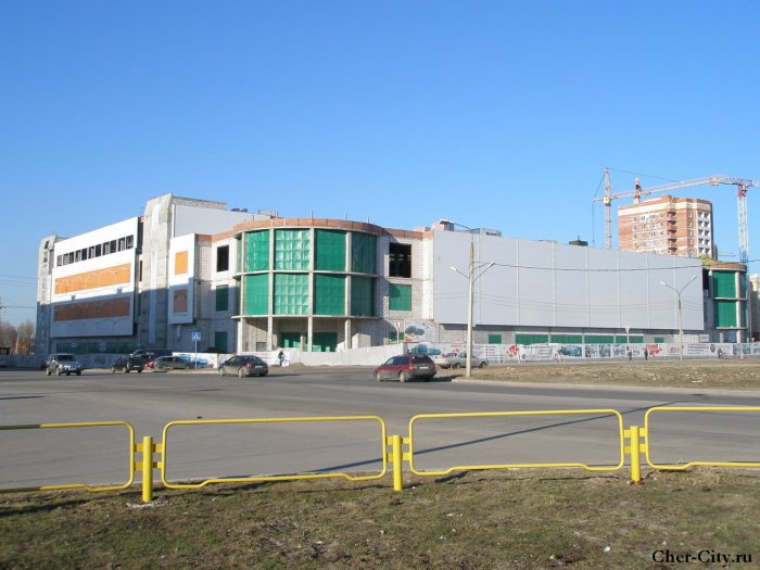 Строительство торгового центра "Июнь"