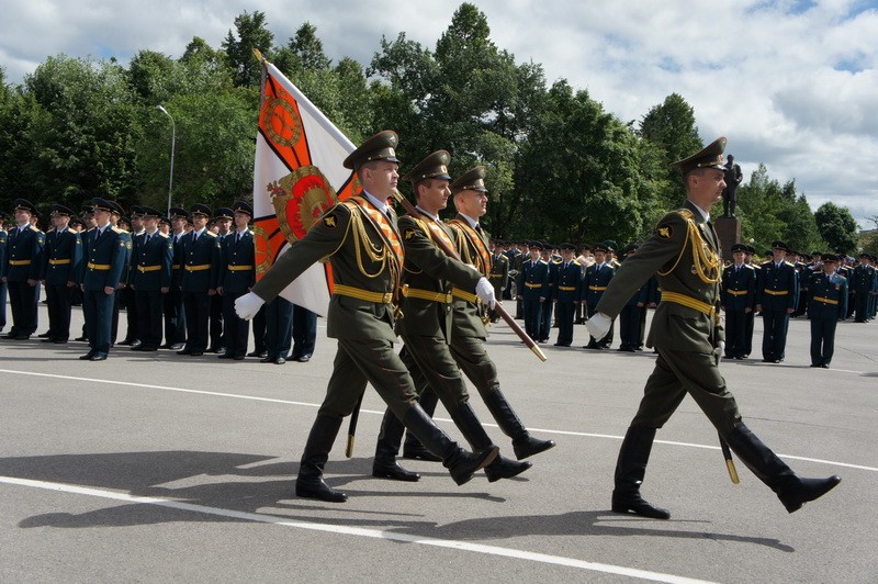 Тюменской военное училище специальности. Череповецкое военное училище радиоэлектроники.